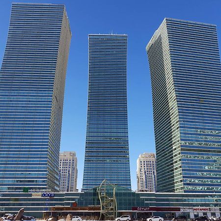 Vip House Hotel 阿斯坦纳 外观 照片