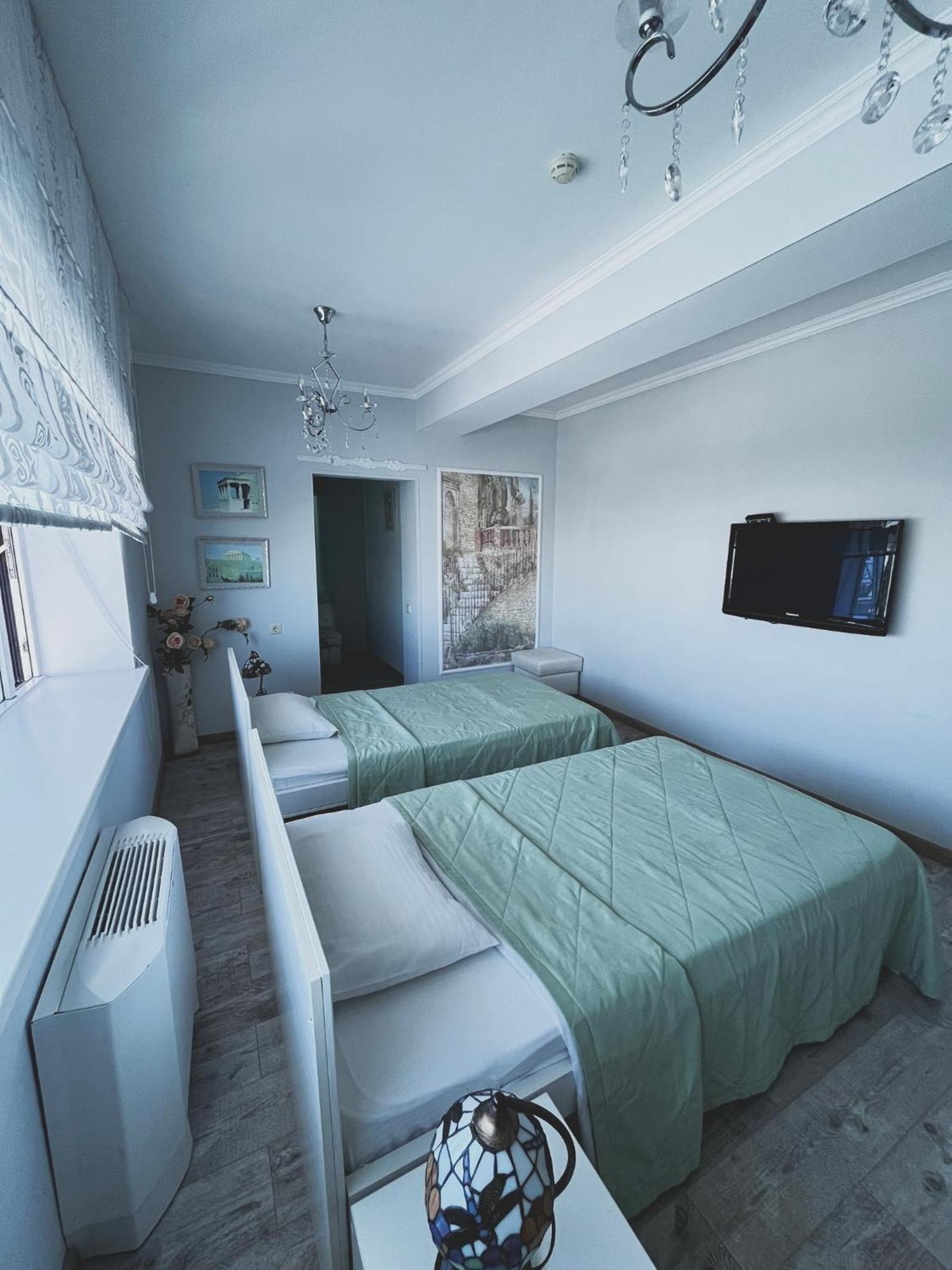 Vip House Hotel 阿斯坦纳 外观 照片